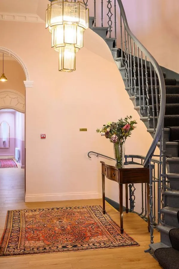Super King Ground Floor Suite Edimburgo Inn