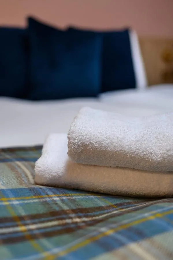 Inn Super King Ground Floor Suite Edinburgh