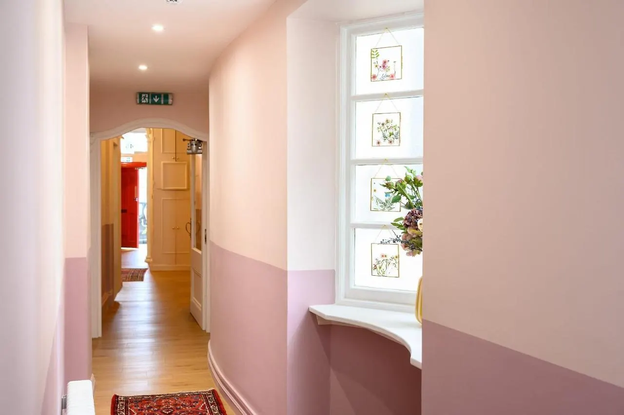 Super King Ground Floor Suite Edinburgh United Kingdom